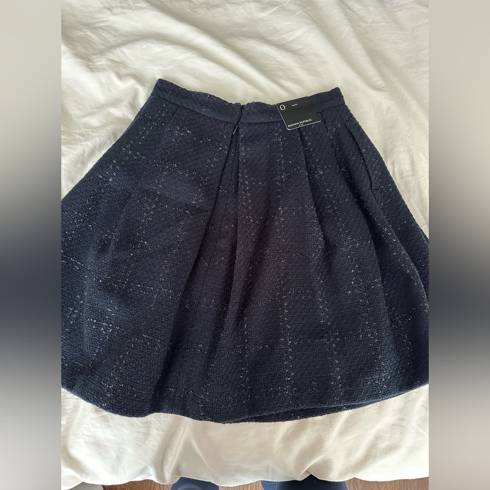 NWT Banana Republic pleated midi skirt